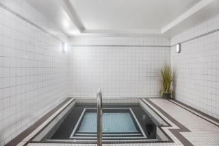 Super 8 by Wyndham Winnipeg West - 5
