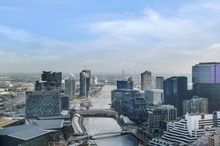 City & River Views 1BR with Pool, Gym & Study Desk! - 6
