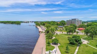 Radisson Hotel La Crosse - 3