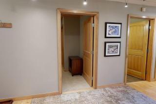 Waterfront Chalet - 9