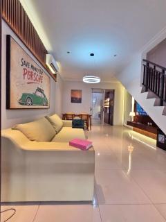LaVena By SanLiving - 2BR - PIK 2 NICE EXPO - BunkBed - 5
