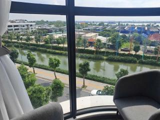 AQHOMES at Vinhomes Grand Park - 3