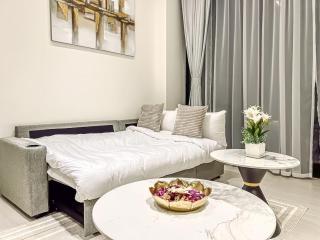 Modern Canal - Studio near Burj Khalifa-Gym w/Pool 614 - 2