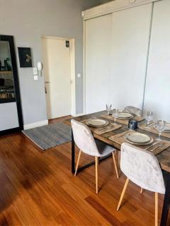 Précy's apartment - 4 people - Free parking - 6