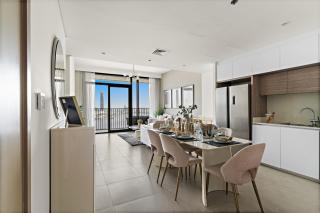 Frank Porter - Creek Edge Tower 2 - Dubai - 4
