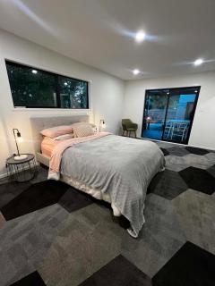 2 Bedroom Comfortable Guest Wing - 9