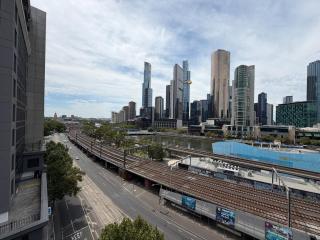 Melbourne City Unit - City Views - 5