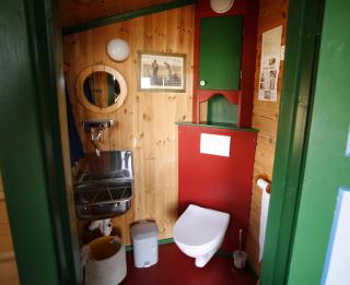 Old Cabin Vibe, Perfect For Families Or Couples - 0