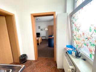 Twin Studio - 2