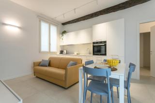 GuestHost - Vivaldi Estate Apartment - 4