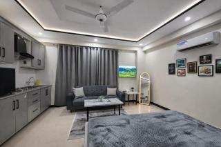 Nova Stays- Secure - Modern - Family Apt - Near Islamabad Airport - 4