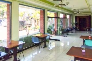 Urbanview Hotel Grand Palem near Alun Alun Batu - 7
