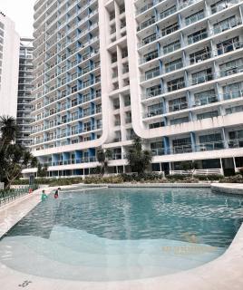 Azure Urban Resort Condo - Balai Malipayon - 1
