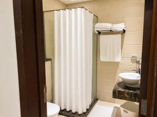 Settle Inn - Luxury Apartment at Alamein Towers - 6