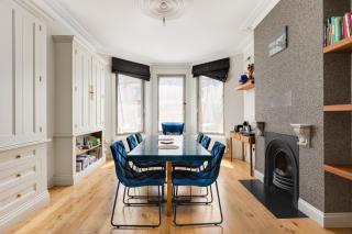 Modern Family 4BDR Home with Patio near Harringay - 7