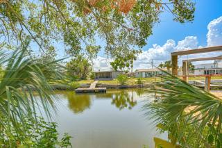 Canalfront Hudson Home w/ Hot Tub: 3 Mi to Beaches - 6
