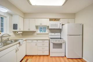 Walk to Parks & Dining! Meridian Home w/ Patio - 0