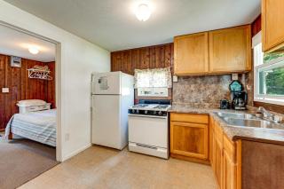 Pet-Friendly Bass Lake Cabin: Beach & Boat Dock - 2