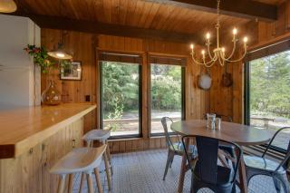 Walk to Water! Lake Kokanee Cabin w/ Mtn Views - 4