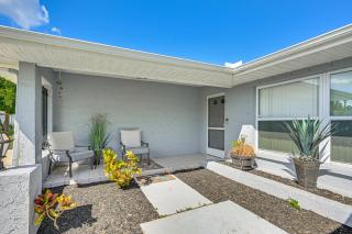 Enclosed Lanai w/ Hot Tub! New Port Richey Home - 6