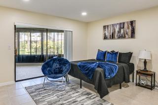 Enclosed Lanai w/ Hot Tub! New Port Richey Home - 3