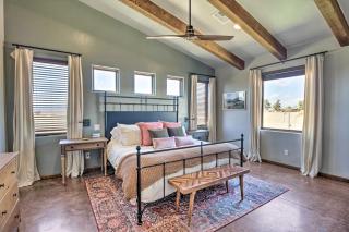 Dual-Unit Ranch in Elgin Wine Country! - 8