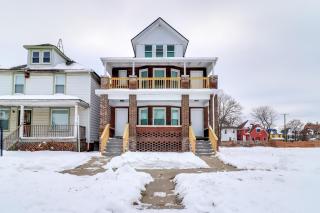 Walk to Motown! Central Detroit Duplex w/ Backyard - 0
