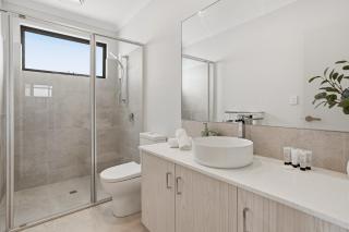 NEW BUILD! Spacious Modern 5-Bed Bentley Townhouse - 4