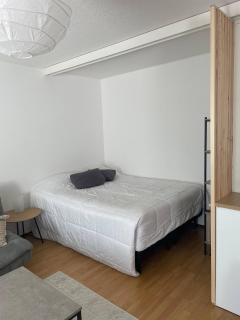 Cozy One-Bedroom Apartment Near Forest and Lake in Tampere - 3
