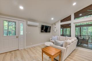 Screened Porch & Lake Access! Tolland Haven - 8