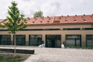 Atelier with Patio & Parking - Nusle Brewery - 5