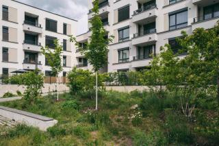 Apartment with Balcony & Parking - Nusle Brewery - Prague - 3