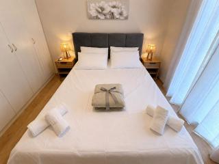 Villa Mare Lechaio - A Beachside Hideaway - 2