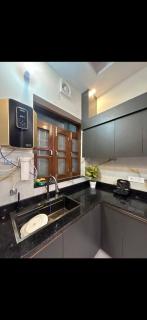 Horizon Hearth - Scenic Mountain View Villa - 2