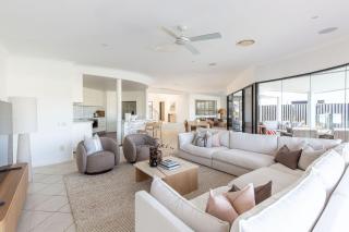Masthead Waters - Waterfront Home Private Jetty and Pool - 5