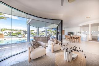 Masthead Waters - Waterfront Home Private Jetty and Pool - 2