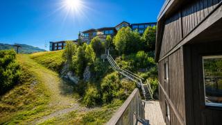 Mountain gem- Ski in-out & panorama views - 1
