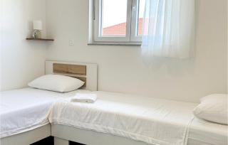 Beautiful Home In Oroslavje With Wifi - 1