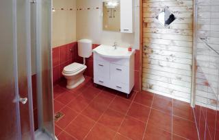2 Bedroom Cozy Apartment In Kustici - 1
