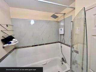 Private Garden Suite with Exclusive Living Room - Shared Home - 2