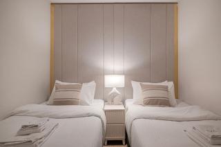 Luxury 2BR in Dubai Downtown Steps to Burj Khalifa and Dubai Mall with Burj Khalifa View by La Brisa - 2