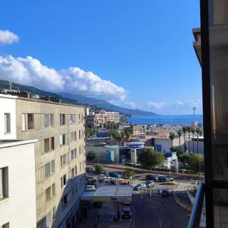 Appartement Idéal à Deux Pas du Port et du Centre - 2