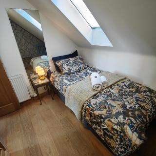 Outlander Boutique B&B ONLY ADULT Suite - 3