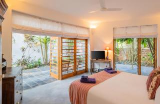 Staymaster Bharini 2BR Jet & Swimming Pools & Spa - 3