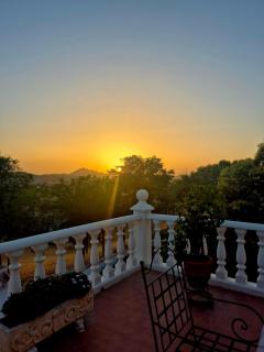 Luxury Villa with swiming pool next to Granada - 5