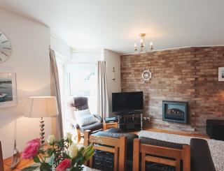 8 St Marys Court Tenby - 5