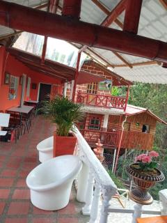 Finca con excelente vista a la piedra del Peñol y piscina privada - 3