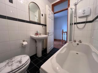 Modern Tramore Townhouse - Beach, Golf & Greenway - 3