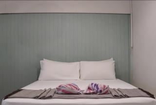 Luna & Loft - Urban Stay Old Town Bangkok - 2