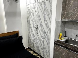 Cozy Small Studio Apt in Gulberg - 5